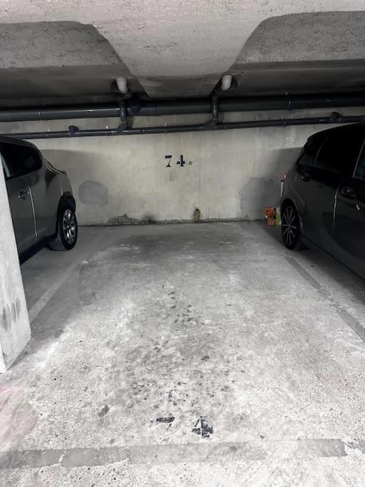 Апартаменты Grand Appt Proche Paris Parking Обервилье Экстерьер фото